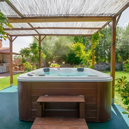 Ca Na Bisquerra Willa